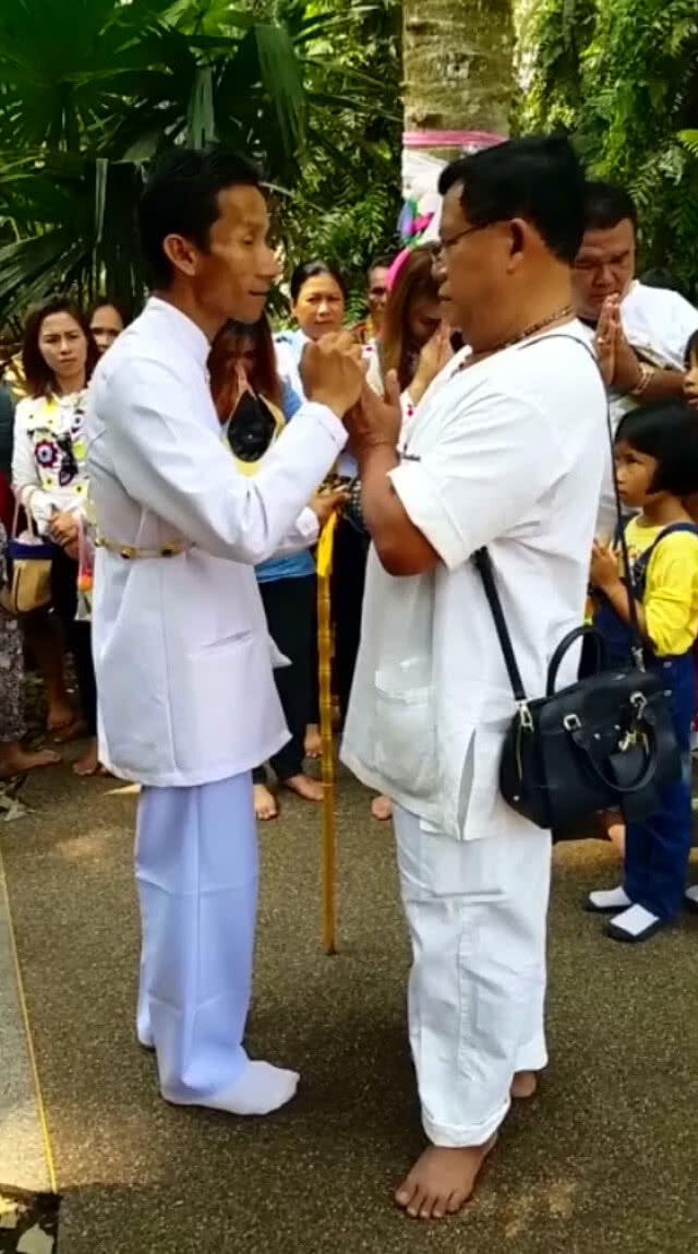 ปู่ศรีสุทโธ คำชะโนด ร้องเสียงเหมือนพญานาค