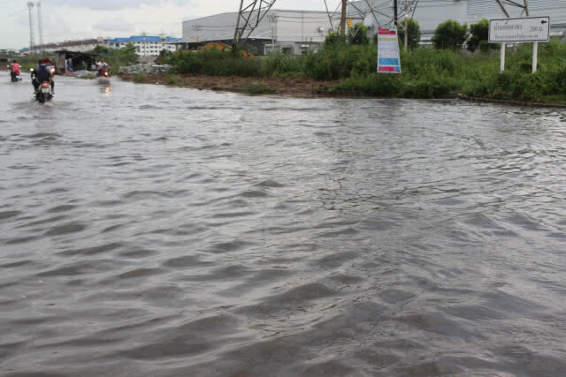 ปัญหาซ้ำซากฝนตกท่วมทุกที ชาวบ้านวอนหน่วยงานช่วยแก้ไข