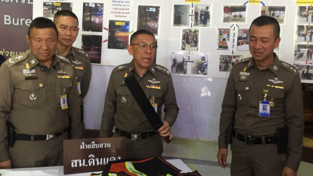 "ผบช.น." แถลงจับ โจรกระจอก ขับวินรถจยย.เถื่อน จี้มือถือนักเรียน ย่านราชเทวี(มีคลิป)