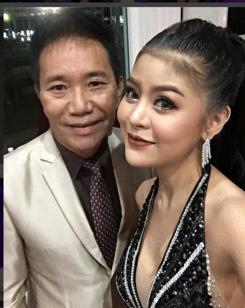 "ลาดา อาร์สยาม" สุดช็อค!! โรคจิตบุกช่วยตัวเองถึงหน้าบ้าน