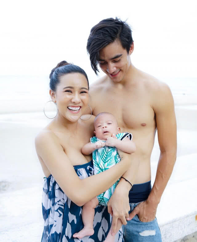 พลอย-​ซอนย่า นำลูกทีมจัดทริปอวดหุ่นแซ่บรับลมร้อน