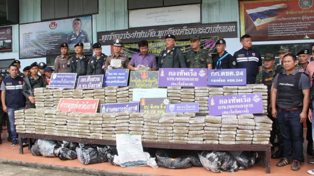จับกัญชาได้ 1 พันกิโลกรัม มูลค่า 30 ล้านบาท(มีคลิป)