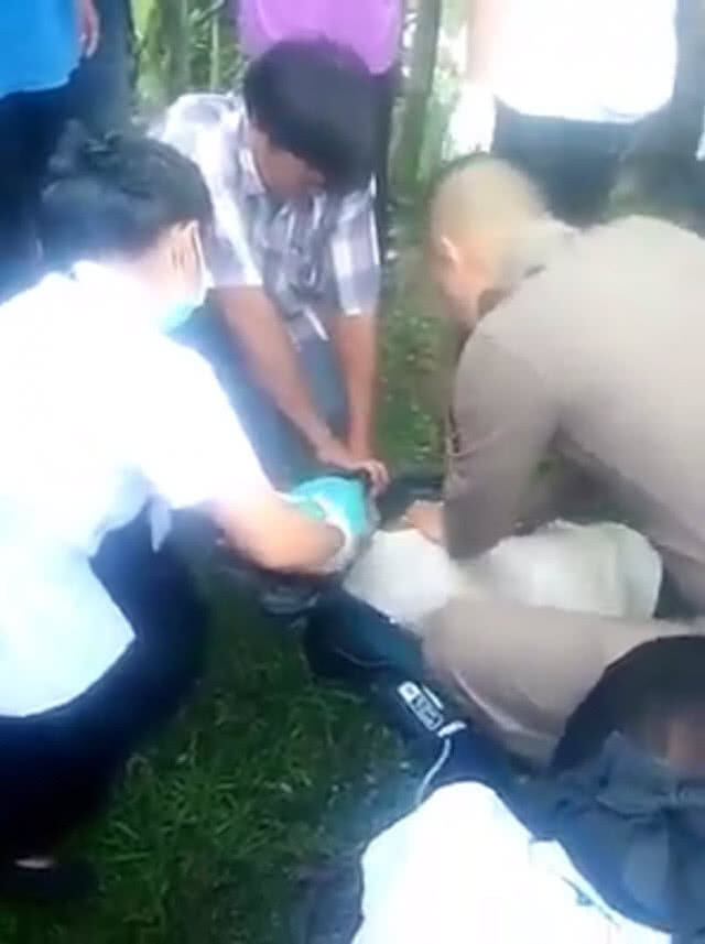 แห่ชื่นชม!! ตำรวจปั้มหัวใจ คนจมน้ำ