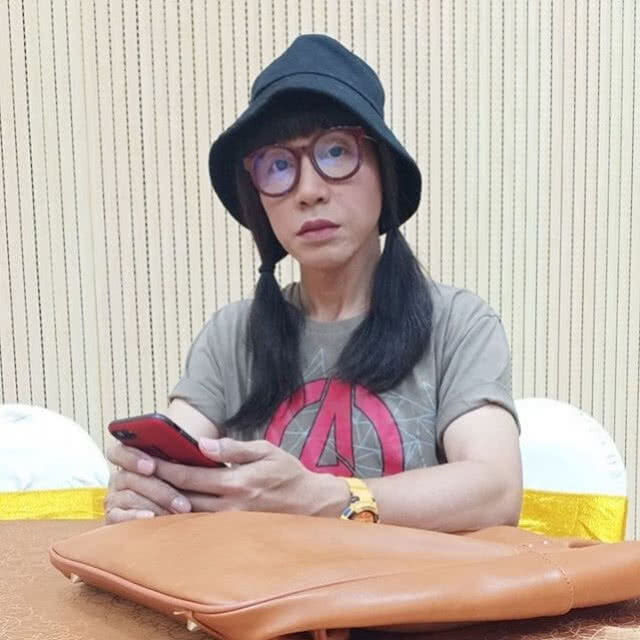 "มัม ลาโคนิคส์" คนจริงพูดชัด! พักเรื่องรัก เน้นซื้อกิน
