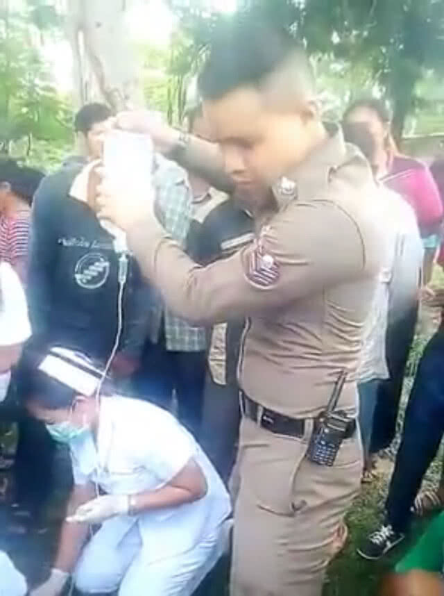 แห่ชื่นชม!! ตำรวจปั้มหัวใจ คนจมน้ำ