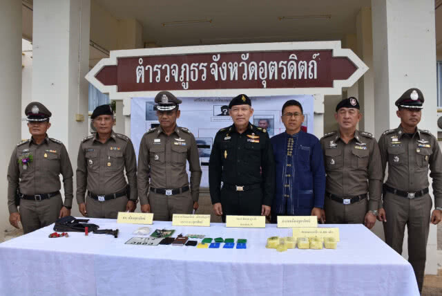 ไล่ล่า เอเย่นต์ยาสุโขทัยข้ามถิ่น ยึดยานรก 11,800 เม็ด
