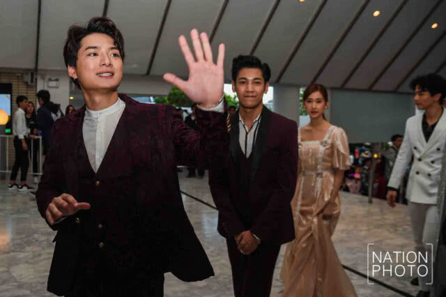 "เบลล่า" คว้ารางวัล "ขวัญใจมหาชน" ไนน์เอ็นเตอร์เทน อวอร์ด 2018