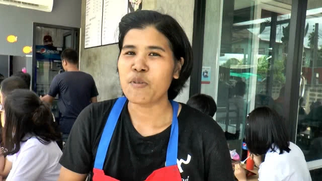 เต็มอิ่มเพียง 69 บาท!! ร้านอาหารโคราช เอาใจ นร.-นศ. จานเดียวกินได้ 4 คน