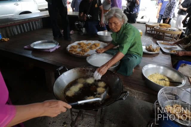 ตลาดน้ำโบราณบ้านต้นตาล ที่ชุมชนบ้านต้นตาล ต.ต้นตาล อ.เสาไห้ จ.สระบุรี
