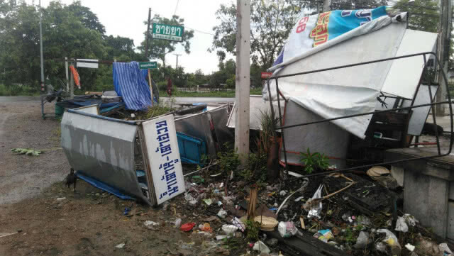 พายุฝนพังบ้านประชาชนเสียหายหลายหลังคาเรือน