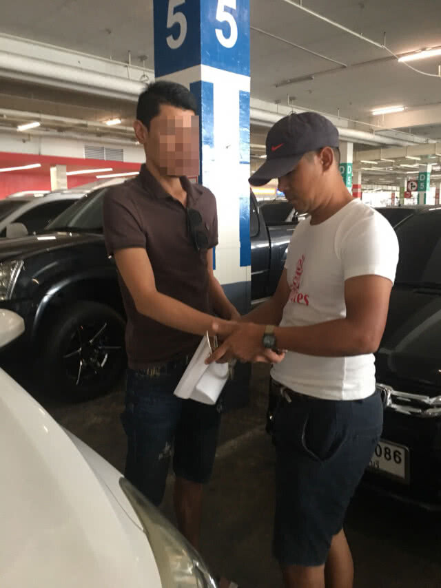 รวบหนุ่มหนีคดีหมายจับเก่าปี 56 พฤติกรรมหลอกเหยื่อซื้อที่ดิน ก่อนชวนเล่นพนัน สูญเงินกว่า 7 ล้านบาท