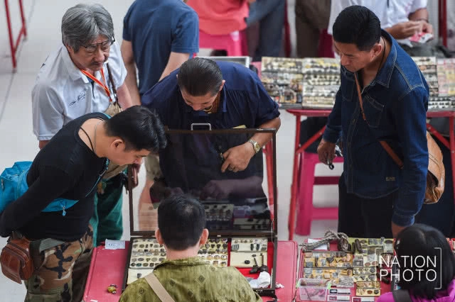 เล่ห์เหลี่ยมพระเครื่อง (ภาพชุด)