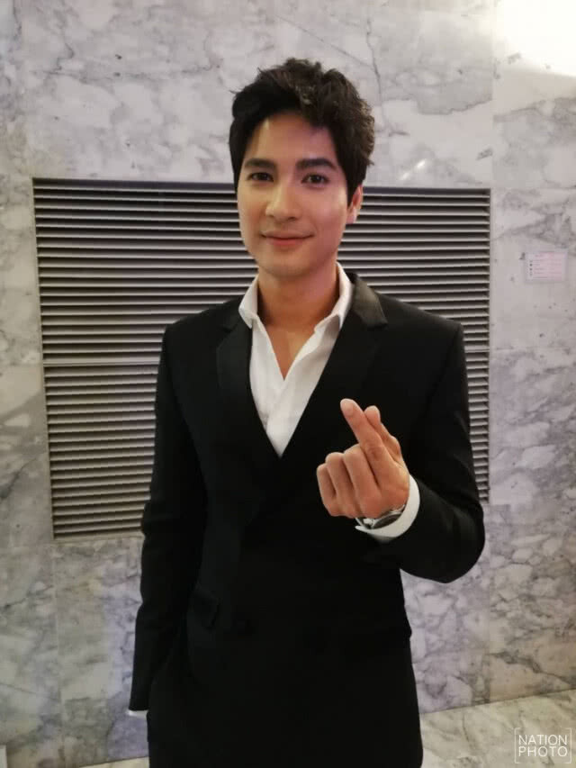 "ไมค์ ภัทรเดช" ลุ้นหนัก! ร่วมงานกับ "อั้ม" รับจะบทไหนก็ยอม ขอให้ได้เล่นกับนางเอกในดวงใจสักครั้ง