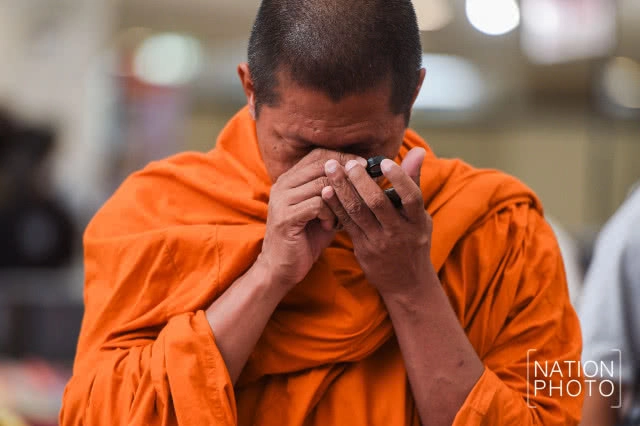 เล่ห์เหลี่ยมพระเครื่อง (ภาพชุด)