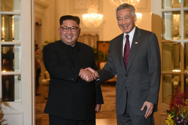 "คิม-ทรัมป์" ถึงสิงคโปร์แล้ว