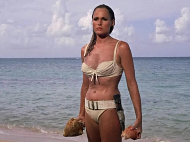 สาวบอนด์ 007คนแรก "ยูนิส เกย์สัน" เสียชีวิต!