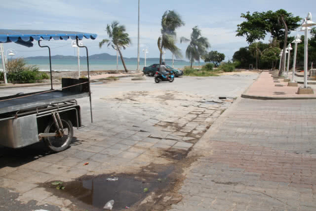นักท่องเที่ยวร้อง "หาดยินยอม" เขาพระตำหนัก ขาดการบำรุงรักษา ทิ้งร้างไร้การดูแลจนเสื่อมโทรม(มีคลิป)
