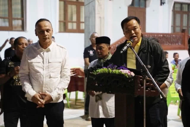 ​​​​​​อภิมหาดีล! "เจ้าพ่ออุทัย" สวมเสื้อบุรีรัมย์ยูไนเต็ด