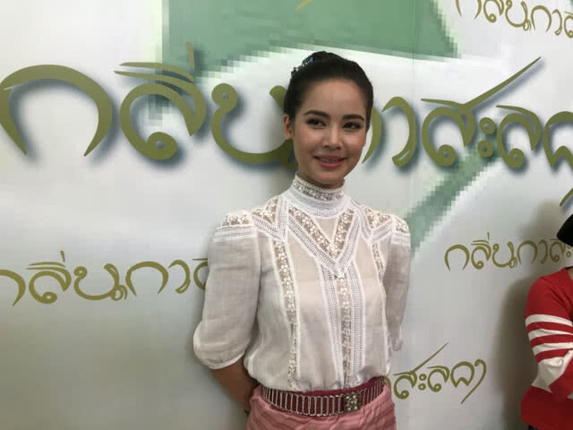 สร้างบุญใหญ่! "ญาญ่า"เจอ"ณเดชน์"เททองหล่อพระ
