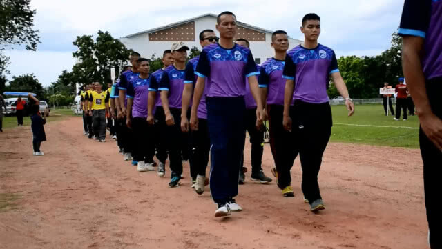 พิธีเปิดการแข่งขันกีฬาฟุตบอลเชื่อมความสัมพันธ์ในหน่วยงานสังกัดตำรวจภูธร(มีคลิป)