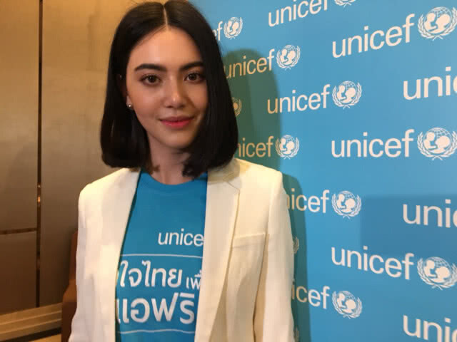 ใหม่ ยินดี แฟนคลับจับจิ้น เชียร์ลงละครคู่ โป๊ป