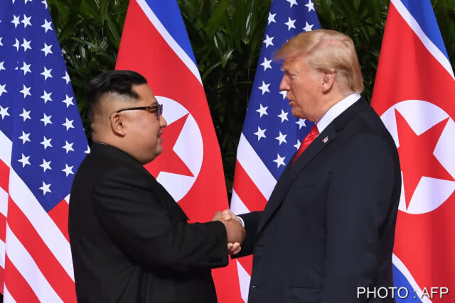 ภาพชุด : วันแห่งประวัติศาสตร์! "คิม" พบ "ทรัมป์"