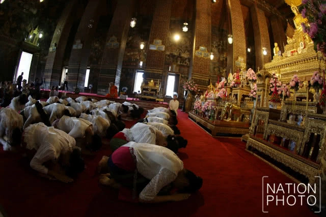ส่อง! 40 ผู้เข้าประกวดมิสยูนิเวิร์สไทยแลนด์ 2018 เยี่ยมชม "วัดพระเชตุพนวิมลมังคลาราม"(ภาพชุด)
