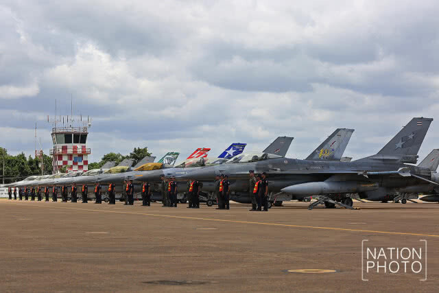 (ภาพชุด) ครบรอบ 30 ปี เครื่องบิน F-16 แสนยานุภาพเหนือน่านฟ้าไทย