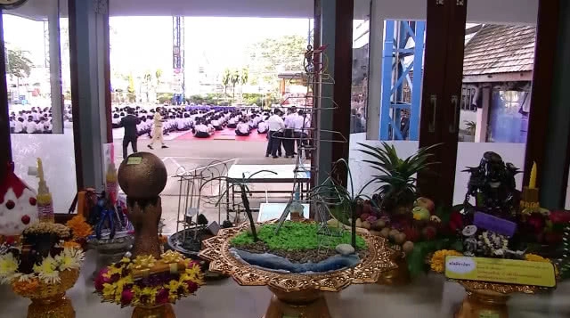 สุดครีเอต!! พานไหว้ครูบอลโลกของนักเรียนสารพัดช่าง