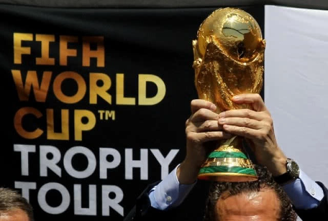 แนะ 8 ข้อดูแลตัวเองช่วง"บอลโลก"
ไม่เสียงาน-ไม่เสียสุขภาพ!