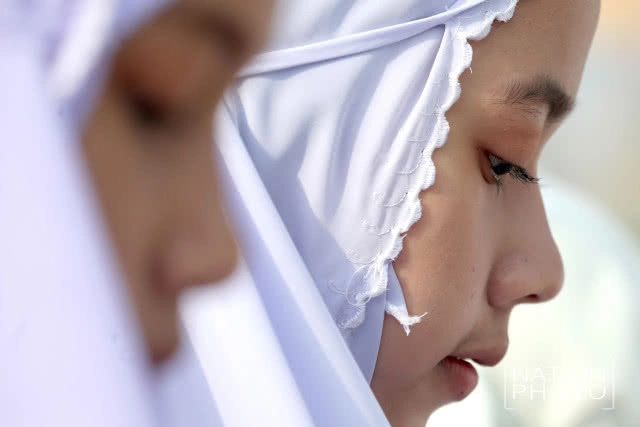 สลามัตฮารีรายอ