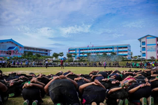 เรียนจบเพราะ "จูบแผ่นดิน" ที่เรียน !!