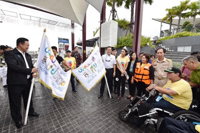 "วีระศักดิ์" สำรวจ"ท่ามหาราช"ทดลองใช้วีลแชร์จริง หวังขับเคลื่อนการท่องเที่ยวไทยเพื่อคนทั้งมวล