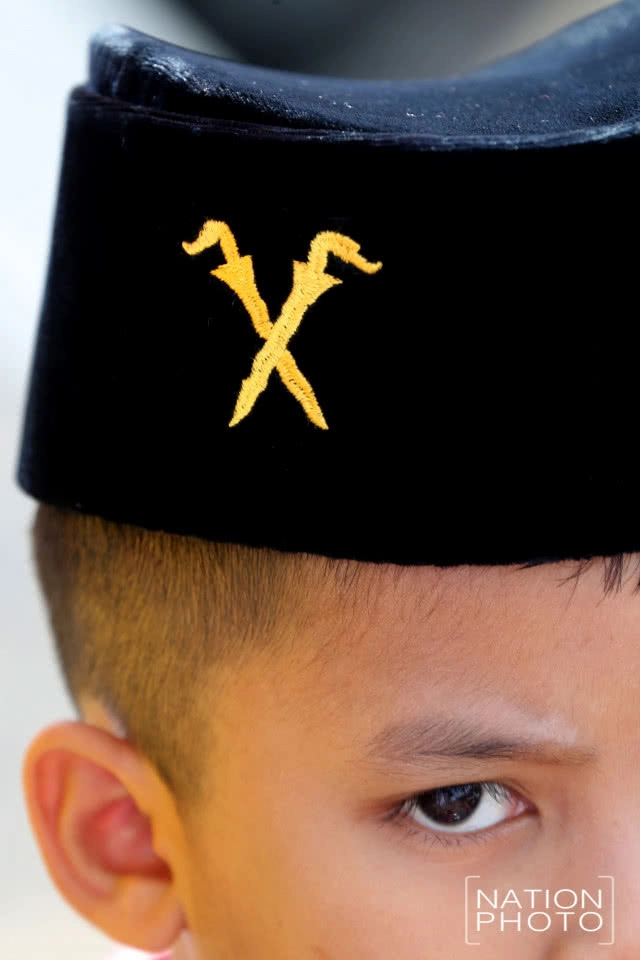 สลามัตฮารีรายอ