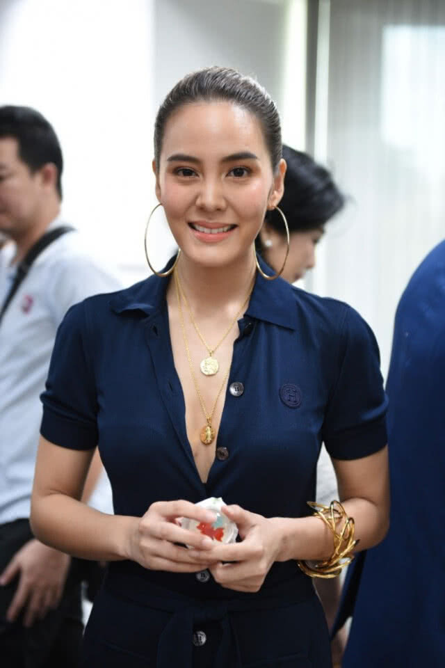 (คลิป) 'เจนี่' รับแล้ว 'มิกกี้' คือคนพิเศษ 