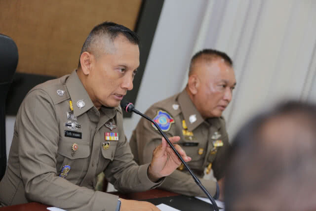 รอง ผบ.ตร. ร่วมประชุมติดตามความคืบหน้าสำนวนคดีเมจิกสกิน คาดแล้วเสร็จไม่เกิน 5 ก.ค.