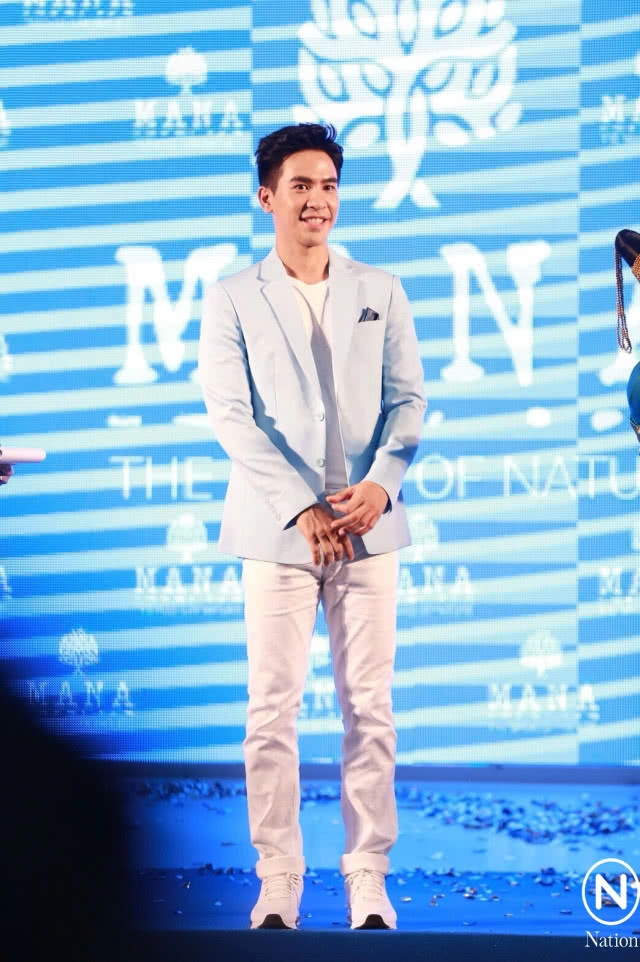 ลุยงานลาวครั้งแรก "โป๊ป ธนวรรธน์" ทำห้างแตก