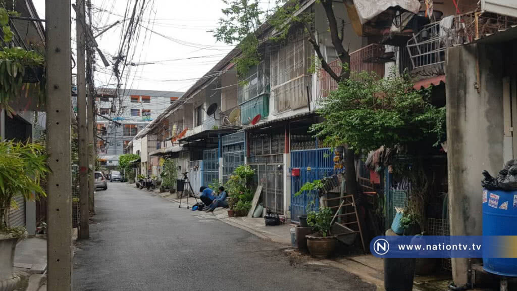 "ป้าแสงระวี" ยืนยันไม่ให้ตำรวจค้นบ้าน ลั่นมีสิทธิเลี้ยงสัตว์ "ป้าแสงระวี" ยืนยันไม่ให้ตำรวจค้นบ้าน ลั่นมีสิทธิเลี้ยงสัตว์