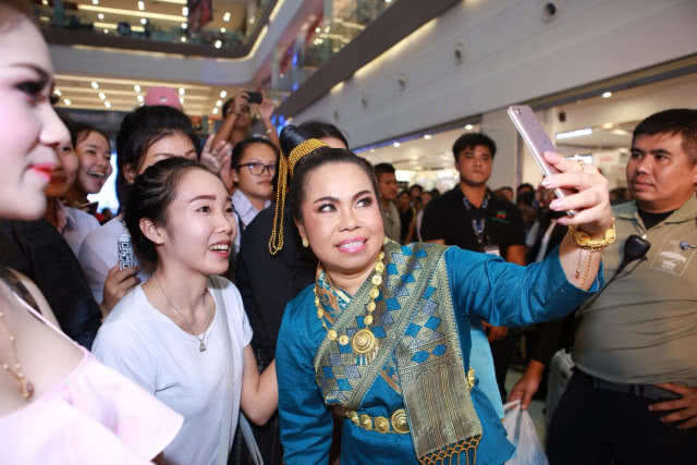 "ตุ๊กกี้ ชิงร้อย"ประกาศชัดยังสังกัด "เวิร์คพอยท์"