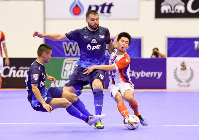 บลูเวฟ เปิดบ้านเจ๊าท่าเรือ 1-1 ศึกฟุตซอลไทยลีก
