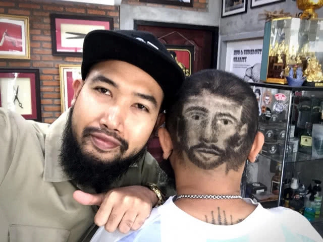 ทึ่ง แกะลายผมรูป "เมสซี่" (มีคลิป)