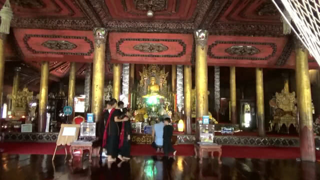 อลังการ!! วิหารไม้สักศิลปะผสมผสาน ไทยล้านนา-เมียนมา หนึ่งเดียวในพะเยา