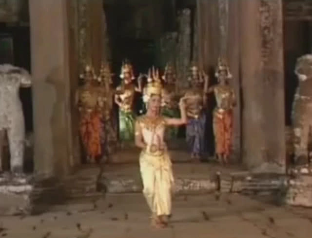 เปิดประวัติ "อุก พัลลา"พระชายา "เจ้ารณฤทธิ์" จาก "นางระบำ" สู่ "นักการเมืองหญิง"