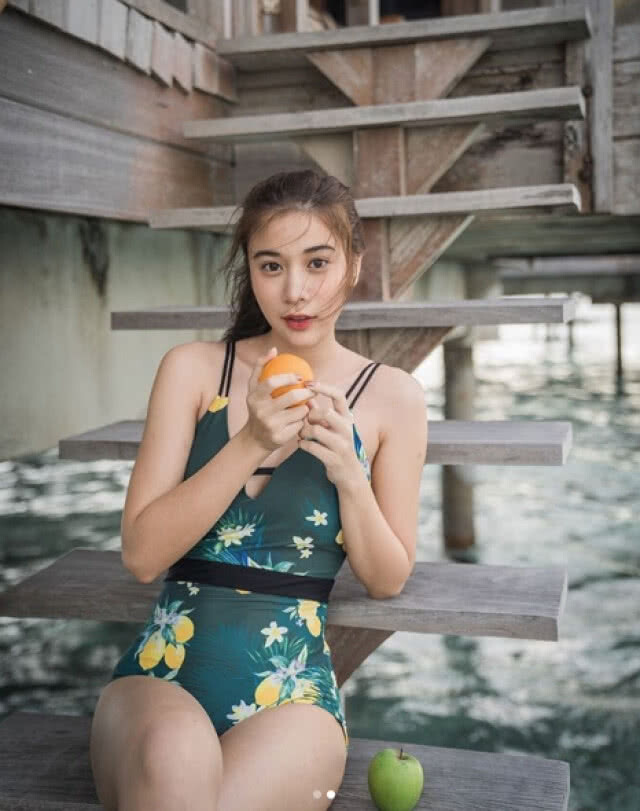 เก้า-สุภัสสรา อวดหุ่นชุดว่ายน้ำ ทะเลมัลดีฟส์