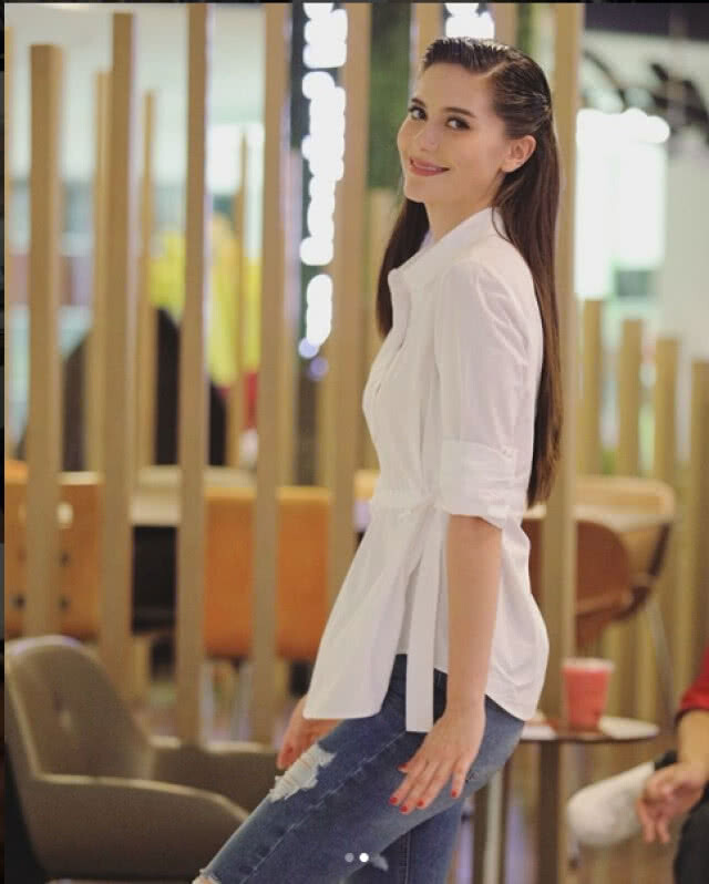 "มารีญา" เข้าร่วมงาน "โว้ก กาล่า 2018"  ร่วมงานชุดผ้าไหมไทย