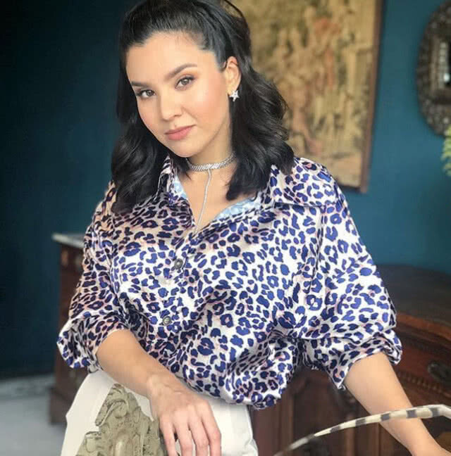 สนั่นไอจี ใครกัน! "ซีแนม"ทวงเงินล้าน
"ดารานางร้าย" กลับเงียบ
ไม่ว่าง! แต่ช็อปแบรนด์เนม หัวจรดเท้า!!