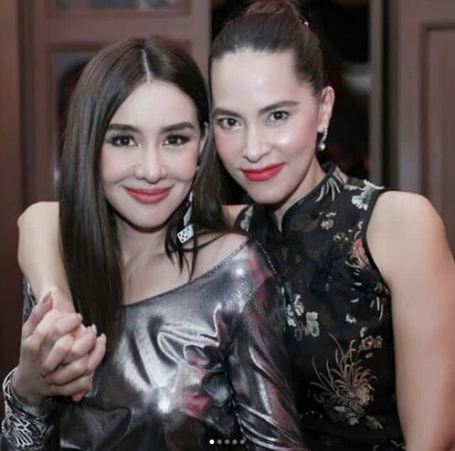 สุดซาบซึ้ง สายใยพี่น้อง "มาช่า" ให้กำลังใจ"นิโคล"
หลังเลิกศรราม !!!!