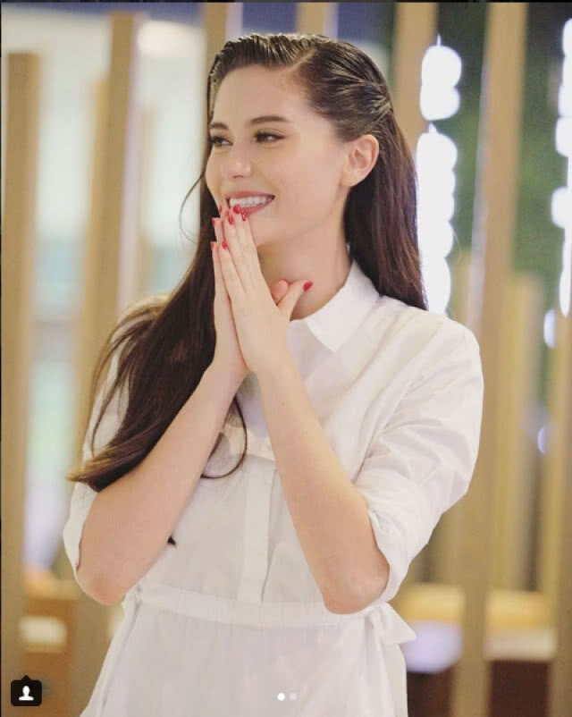 "มารีญา" เข้าร่วมงาน "โว้ก กาล่า 2018"  ร่วมงานชุดผ้าไหมไทย