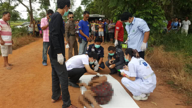 พบศพชายมีร่องรอยถูกทำร้าย ทิ้งข้างถนน