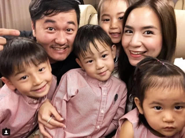 เเมตซ์กันทั้งบ้าน !! ส่องภาพครอบครัว "พลอย-ชิดจันทร์" !!!!